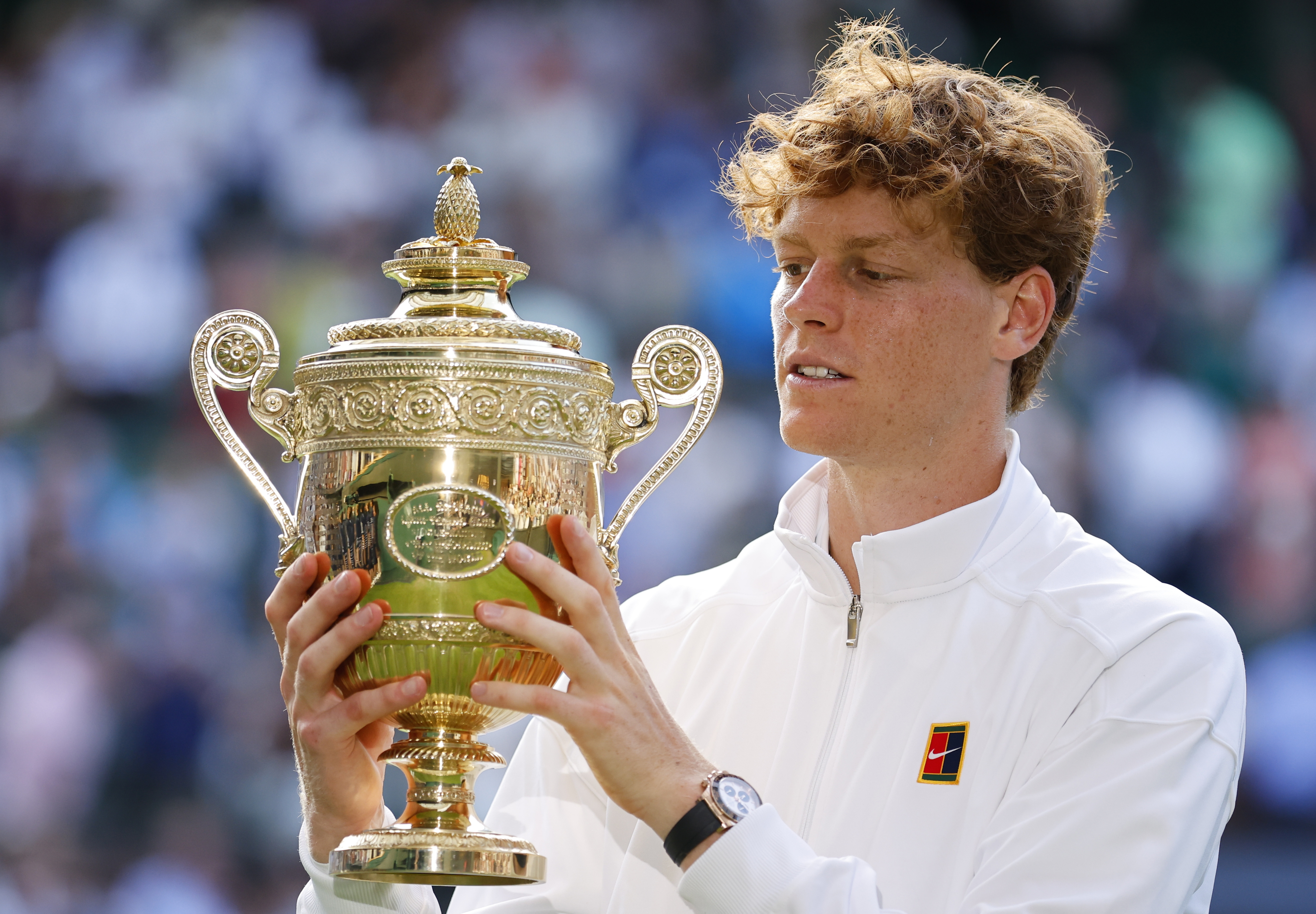 拉沃尔杯横扫戴维斯杯,辛纳刷新纪录 拉沃尔杯横扫戴维斯杯,辛纳刷新纪录