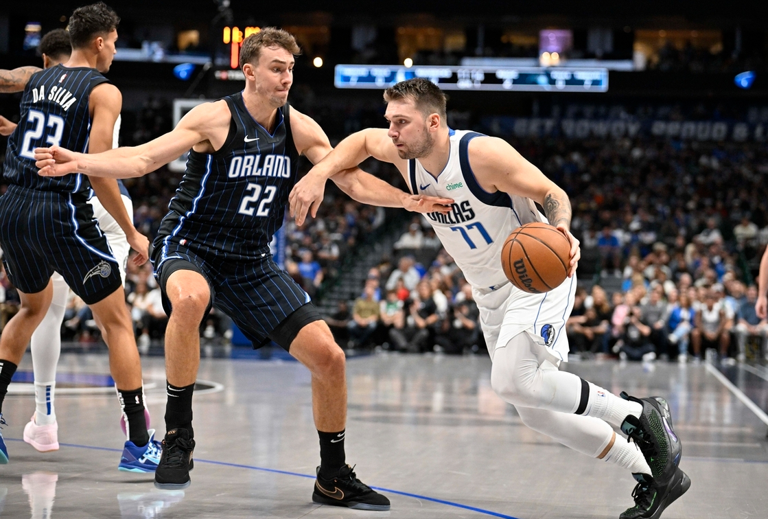 广州队鏖战步行者,东契奇点燃赛场 广州队鏖战步行者,东契奇点燃赛场