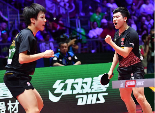 奥地利队险胜波兰队，梁靖崑点燃赛场