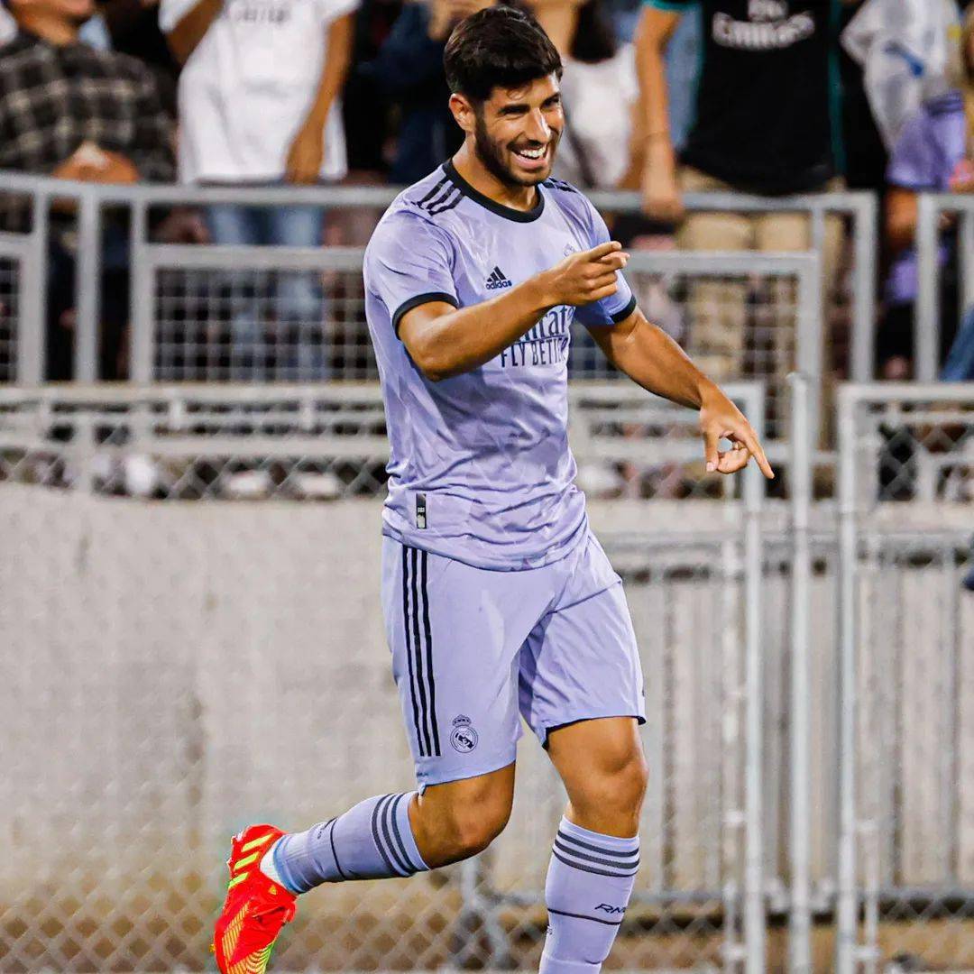 日本碾压尤文,本泽马惊艳四座 日本碾压尤文,本泽马惊艳四座