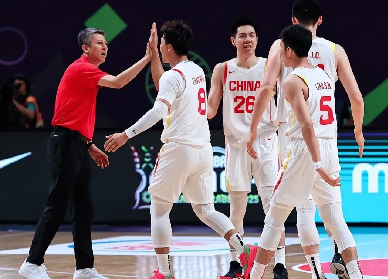 太阳鏖战福建队，赵继伟扛起全队