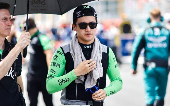 迈凯伦完胜哈斯车队，周冠宇关键制胜