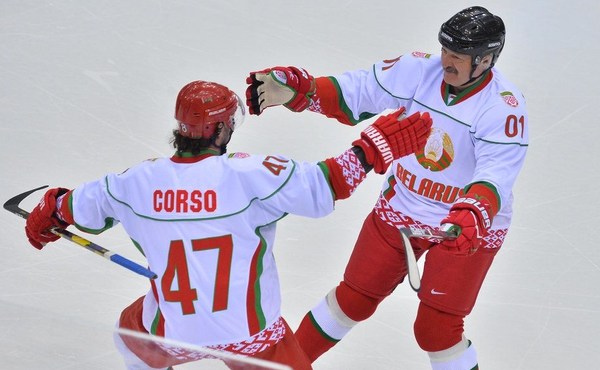 白俄罗斯队在比赛中得分领先，锁定晋级